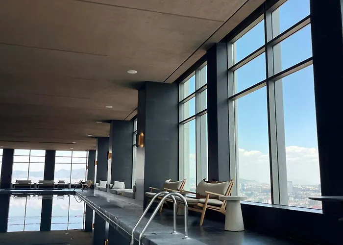 Views Jacuzzi Sauna Pool & Gym Apartamento